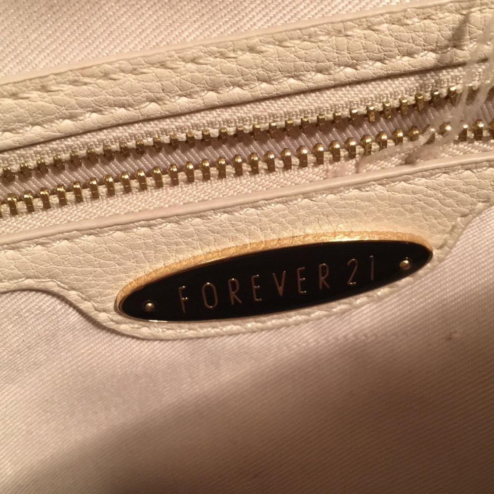 White Purse - Picture 8 of 8